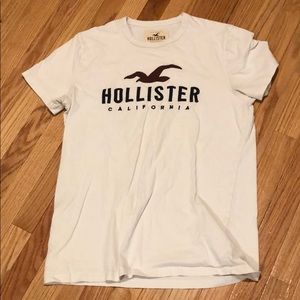 Hollister t-shirt